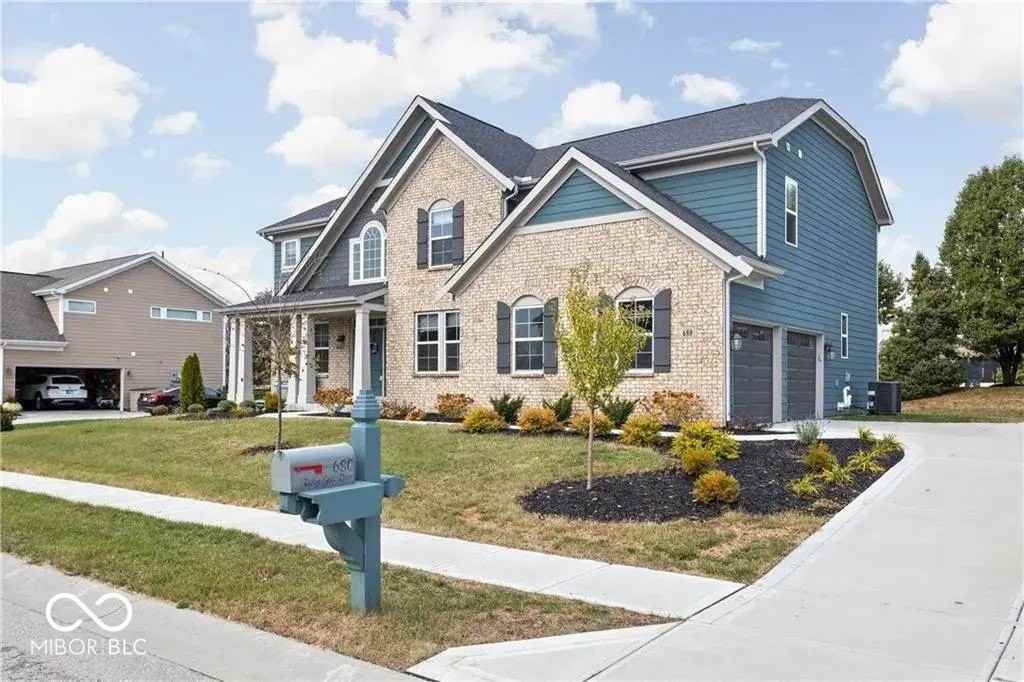 680 Ridge Gate Dr - Photo 3 of 33