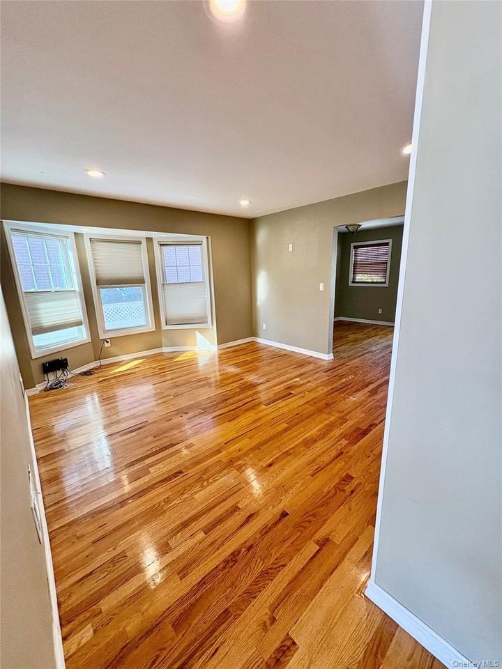 14 Madison Ave - Photo 5 of 14