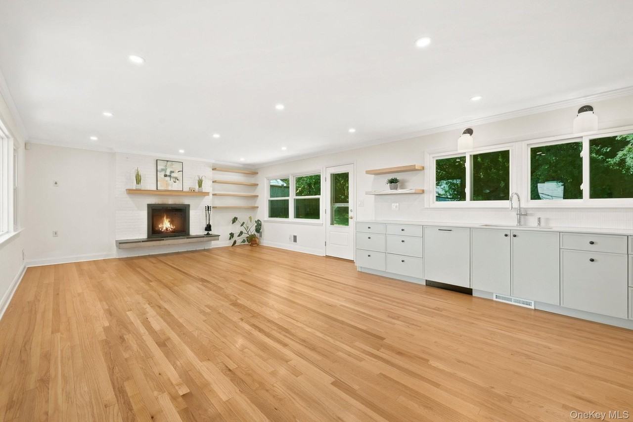 12 Wolf Rd - Photo 5 of 26