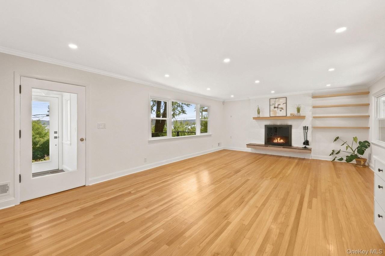 12 Wolf Rd - Photo 6 of 26