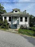 featured image of 8 Locust St #1