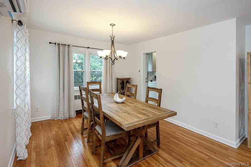 242 Clinton Rd - Photo 6 of 37