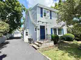 featured image of 20 Baylis Pl