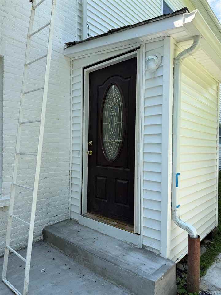50 S Montgomery St #4
