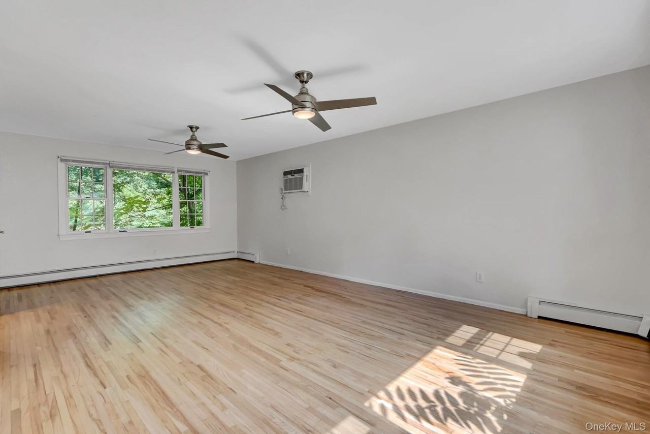 8 Tobi Ln - Photo 6 of 28