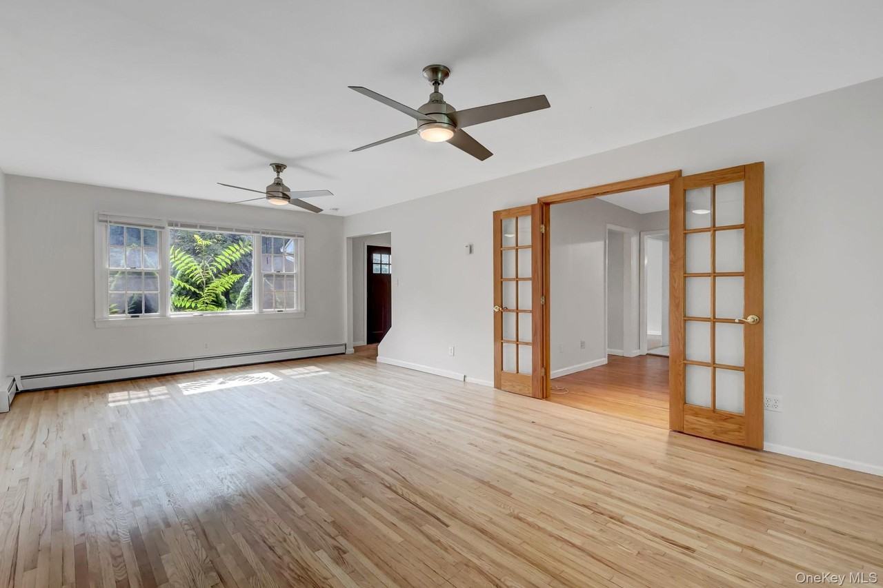 8 Tobi Ln - Photo 7 of 28