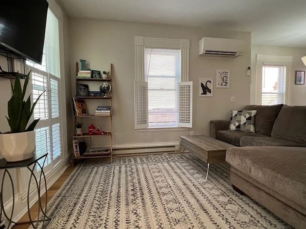 12 Alpine St #1 - Photo 2 of 14
