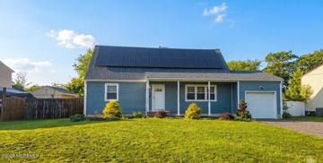 featured image of 1032 Valley Stream Rd