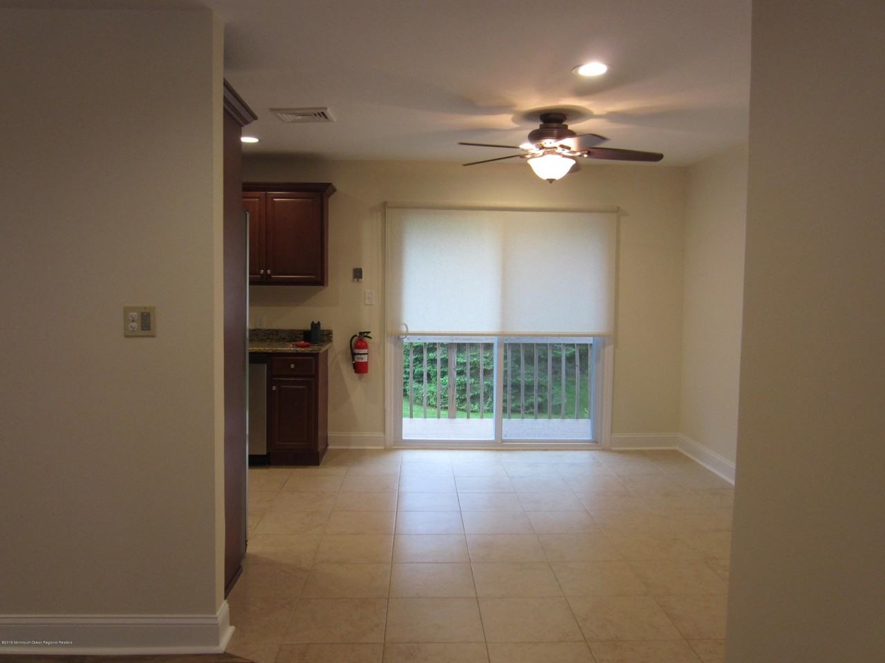 22 Lasatta Ave #2B - Photo 6 of 24