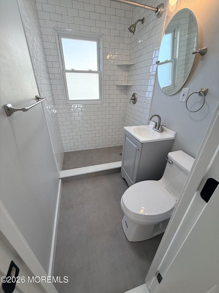 407 8th Ave #2G - Photo 7 of 9