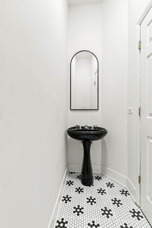 3619 S Giles Ave #3 - Photo 7 of 19