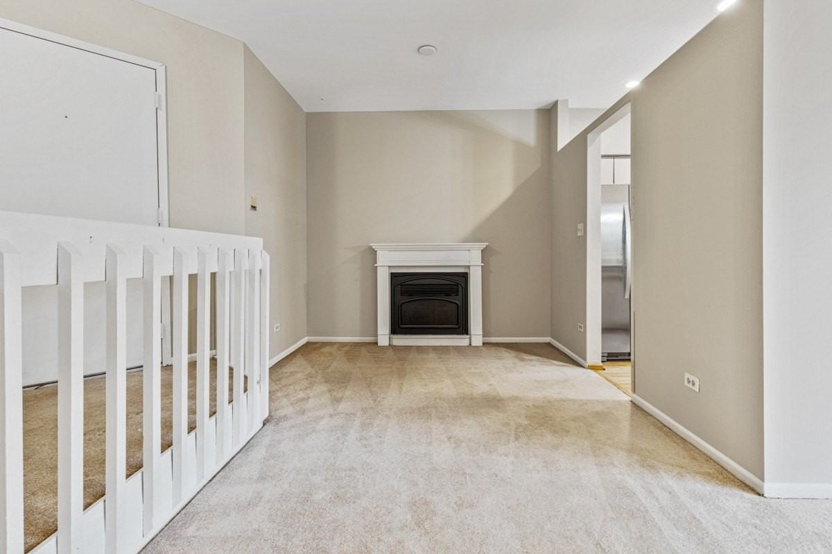 1665 Commodore Ct #7 - Photo 7 of 28