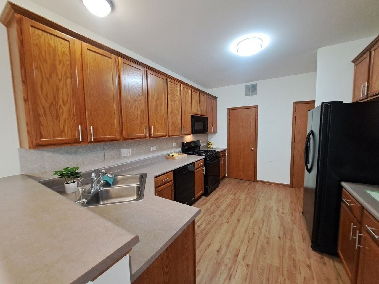 325 N Patriot Dr - Photo 3 of 17