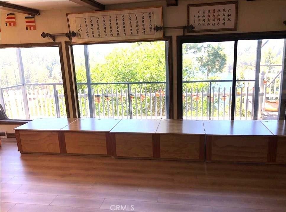 652 Arbula Dr - Photo 5 of 30