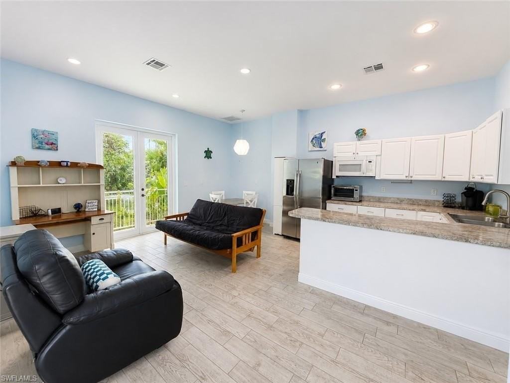 10919 Parnu St #A - Photo 4 of 13
