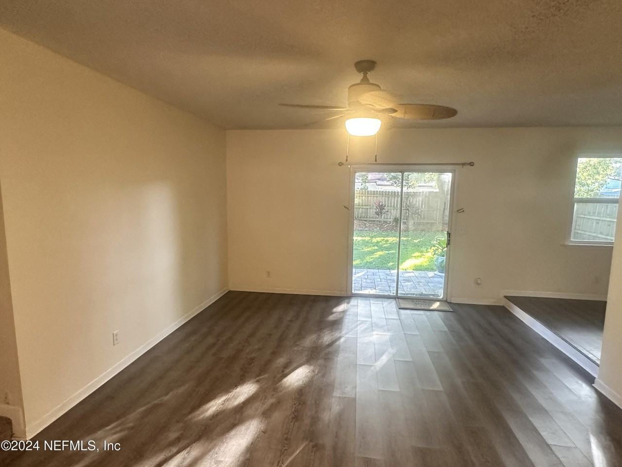 11461 Cypress Bend Ct - Photo 2 of 12