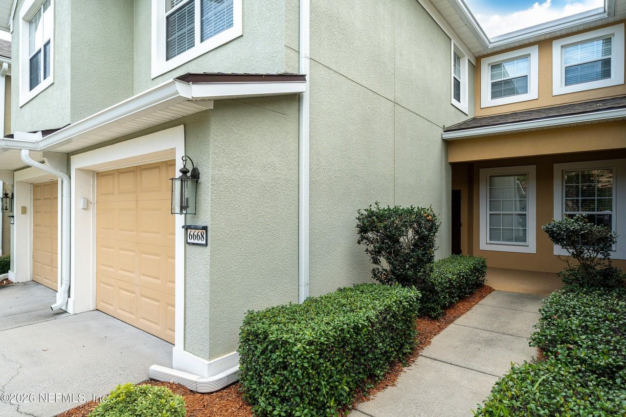 6668 White Blossom Cir #33F - Photo 2 of 35