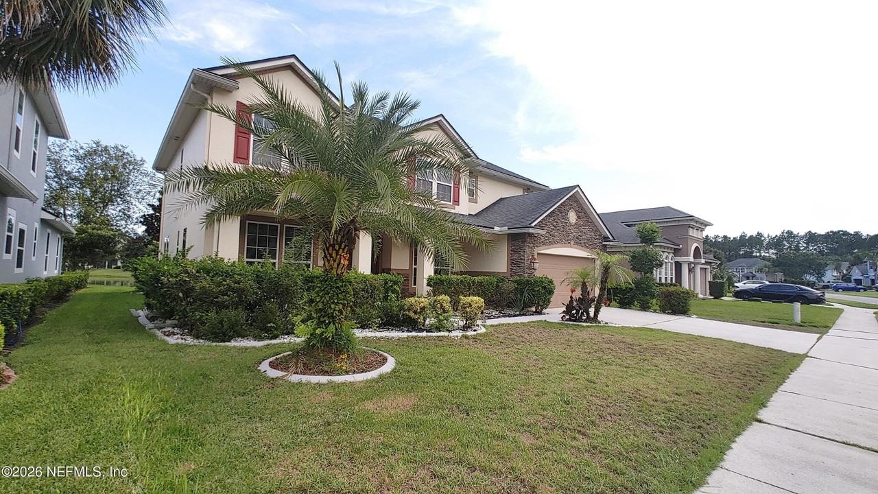 127 Rockcreek Dr - Photo 3 of 10