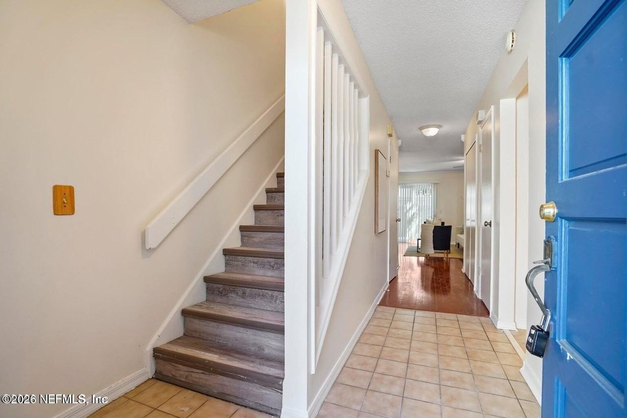 12054 Cobblewood Ln N - Photo 2 of 6