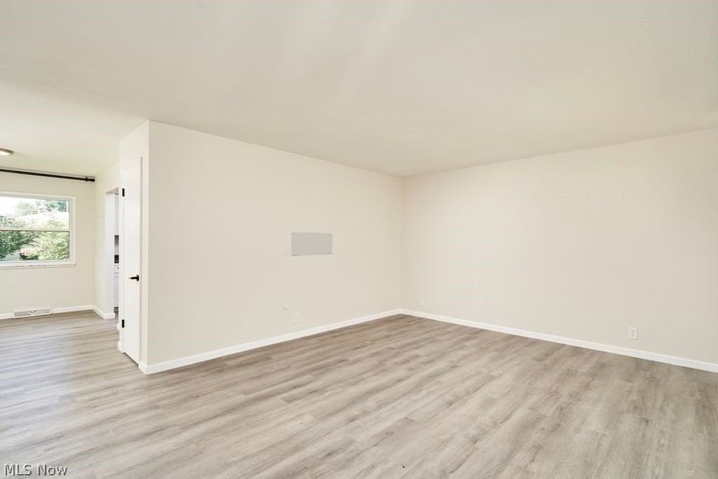 432 Mackinaw Ave - Photo 3 of 16