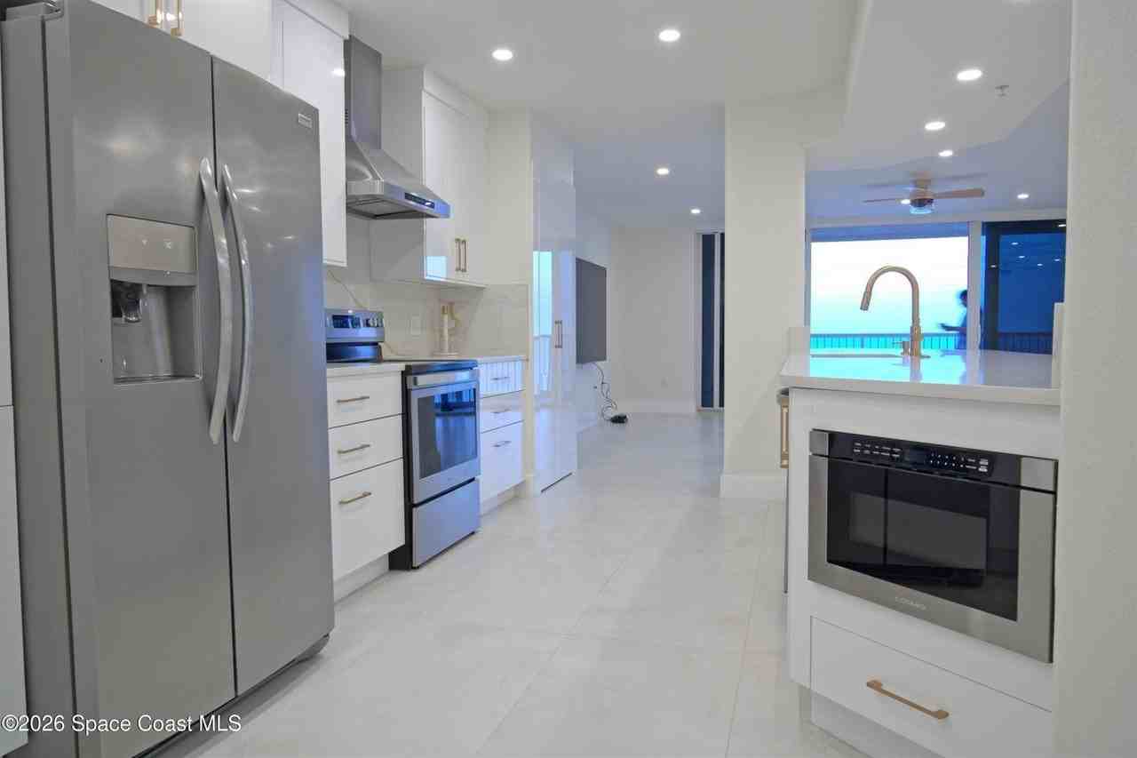 2095 Highway A1a - Photo 4 of 29