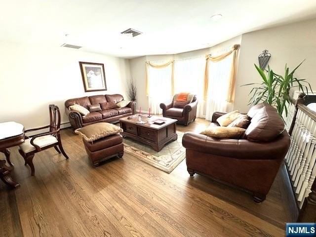 8 Towsen Rd #1 - Photo 3 of 12