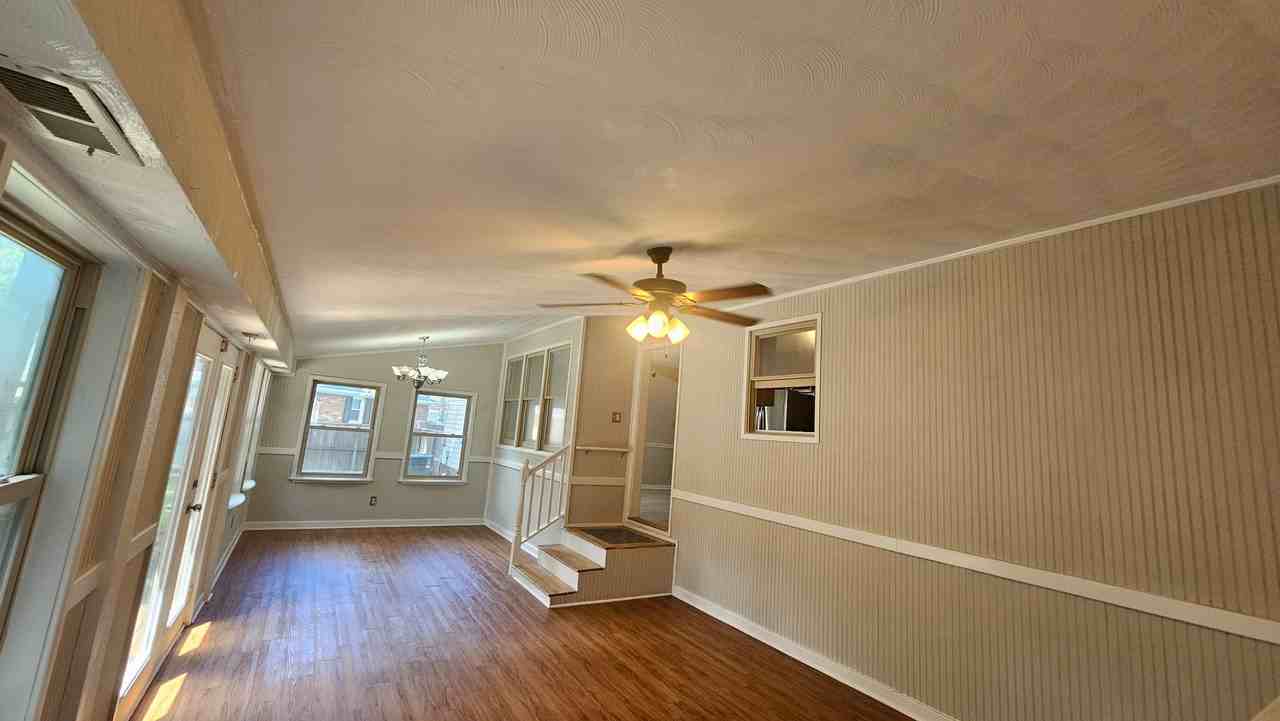 445 W Chickasaw Rd #1 - Photo 7 of 34