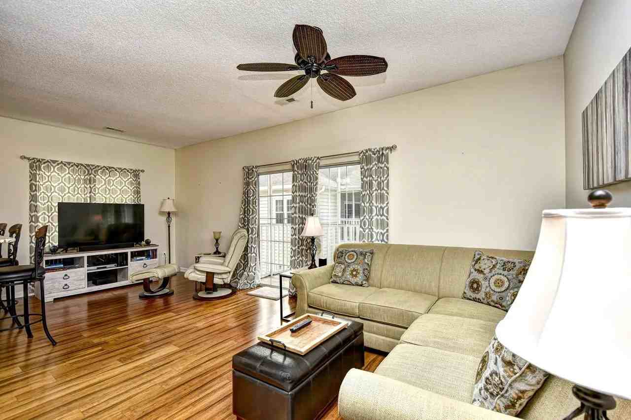3307 Sweetwater Blvd #1 - Photo 5 of 10
