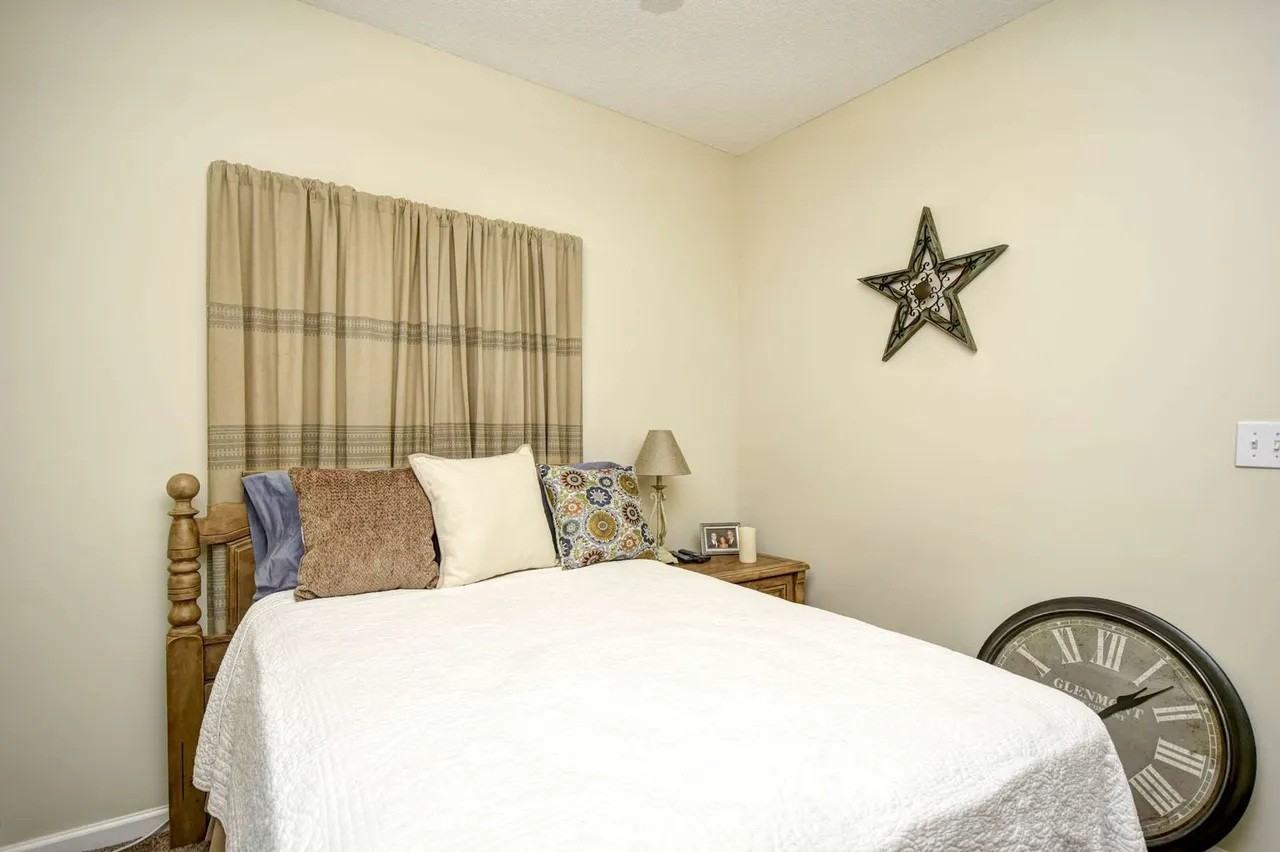 3307 Sweetwater Blvd #1 - Photo 7 of 10