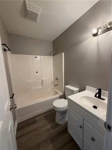 2101 Jourdan Ave - Photo 5 of 13