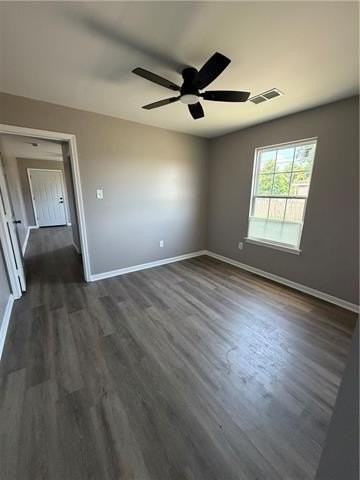 2101 Jourdan Ave - Photo 6 of 13