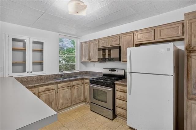 409 Rosa Ave #A - Photo 7 of 17