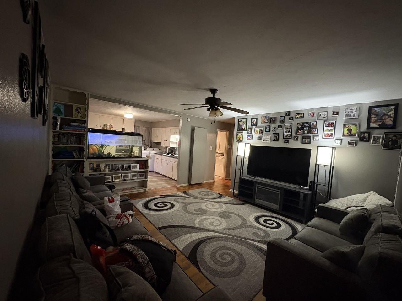1047 Star St #1 - Photo 2 of 19