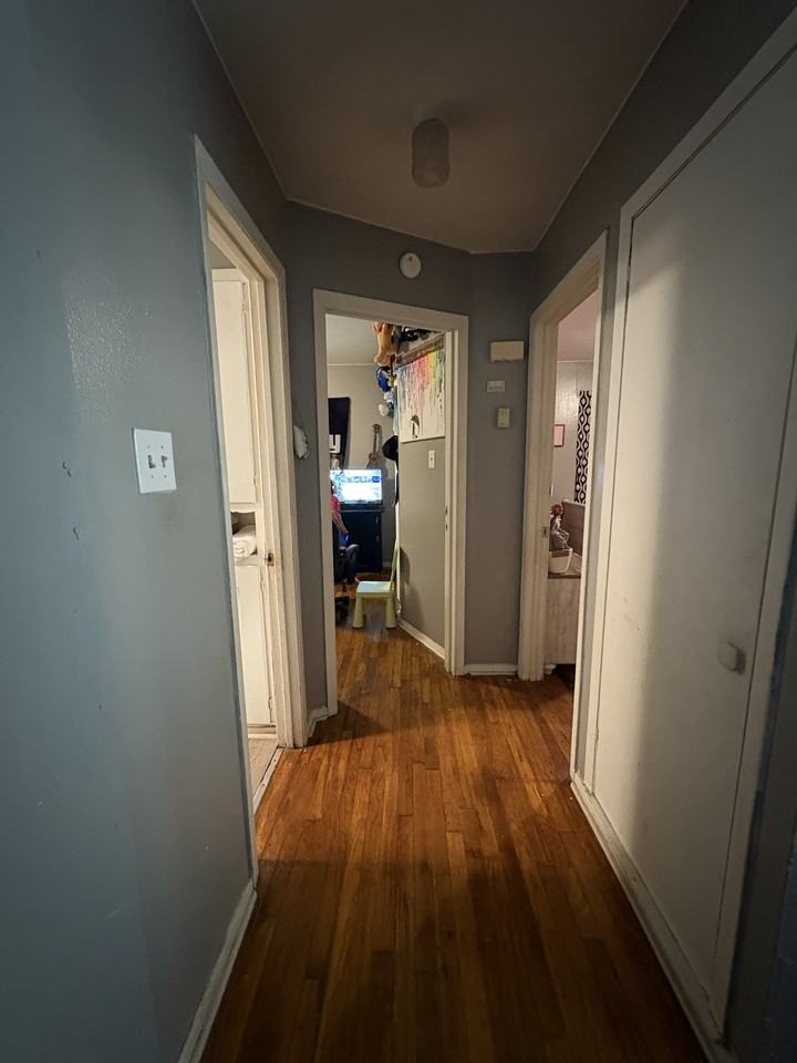 1047 Star St #1 - Photo 6 of 19