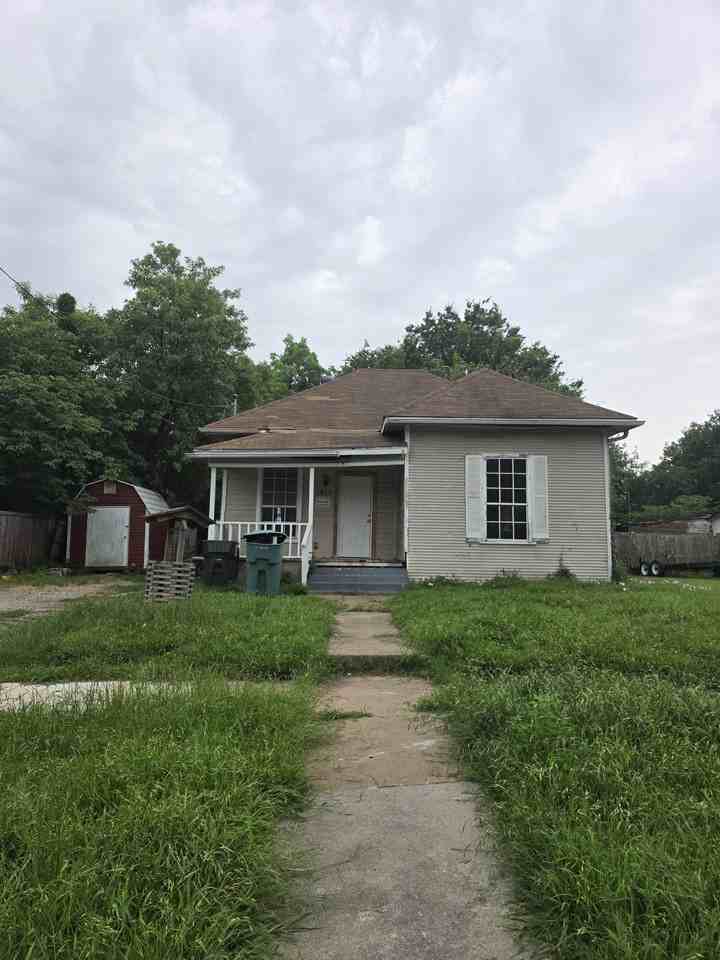 1410 E Chaffin St #1 - Photo 2 of 5