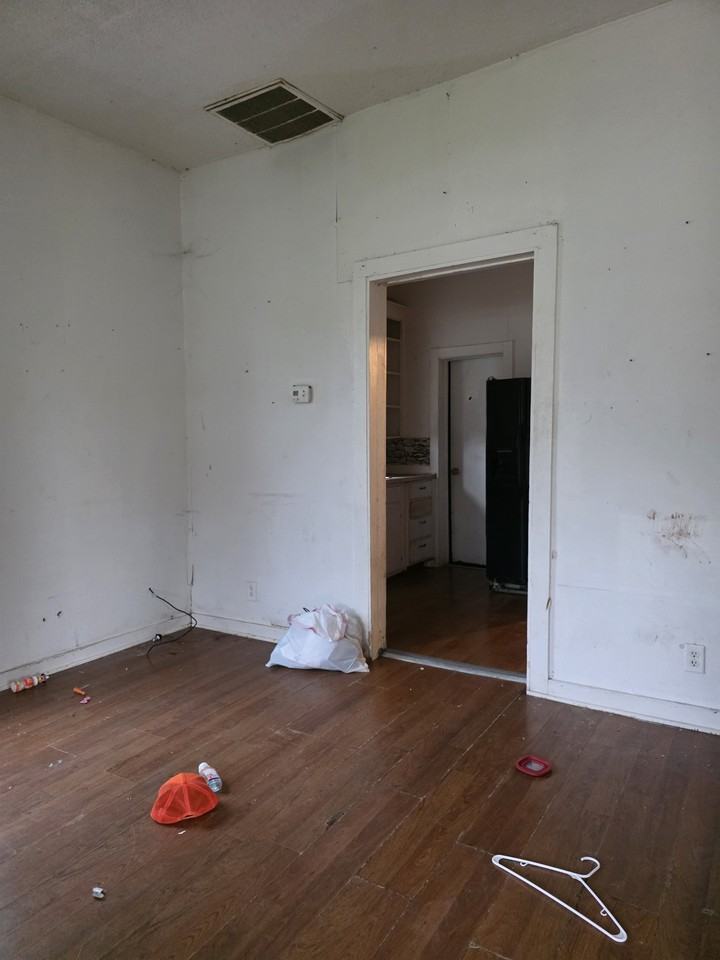 1410 E Chaffin St #1 - Photo 5 of 5