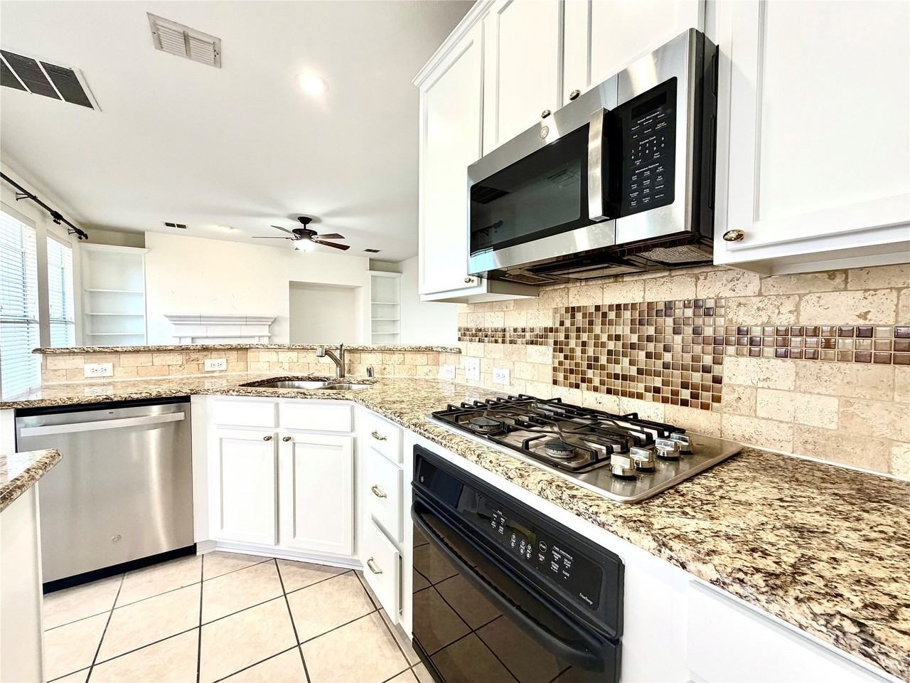 516 Hawken Dr - Photo 6 of 33