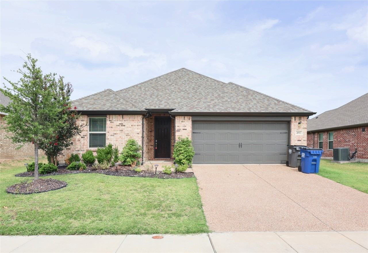 4012 Mockingbird Ln