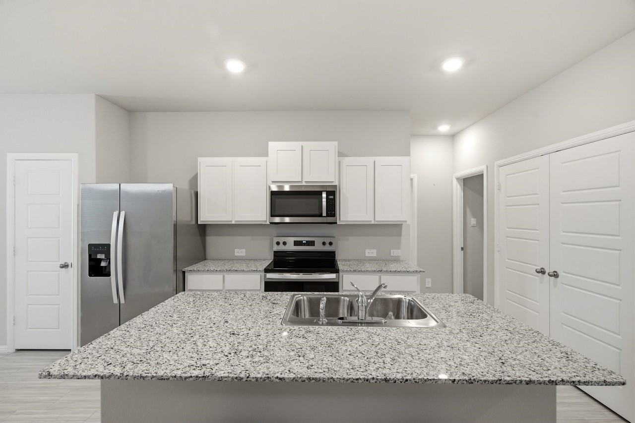 3020 Pecan Farm Ln - Photo 6 of 29