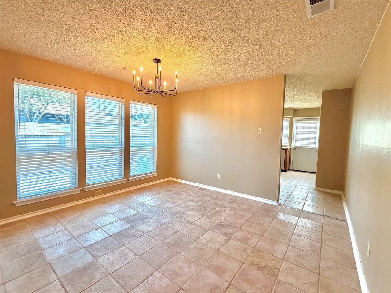 1238 Richland Oaks Dr - Photo 6 of 19