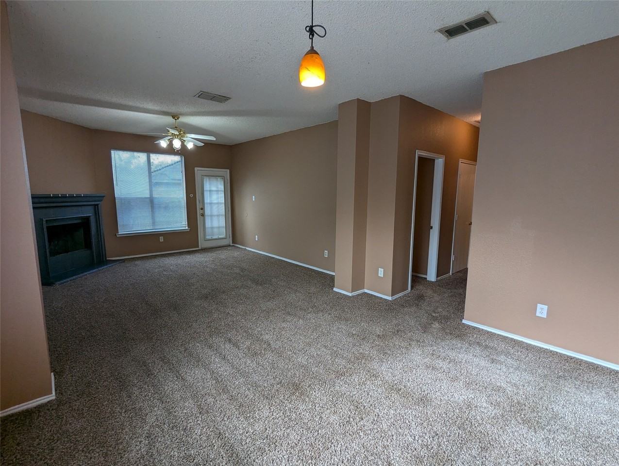 6425 Rainwater Way - Photo 4 of 21