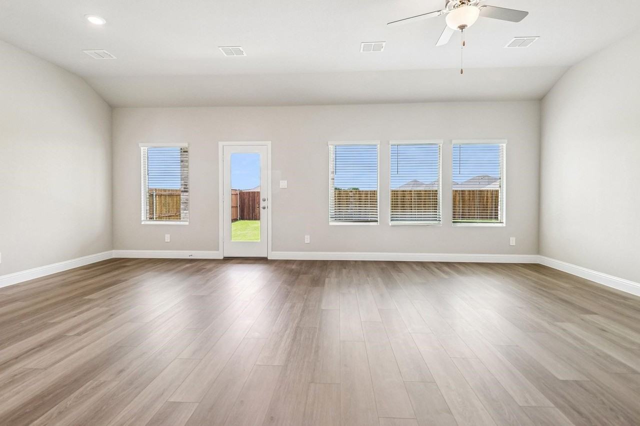 6206 Castamere Dr - Photo 6 of 37