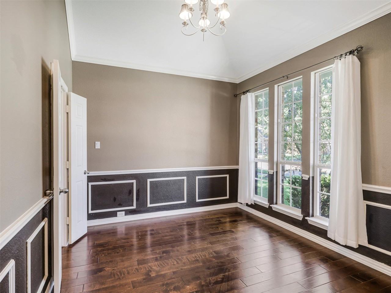 957 Turnstone Trl - Photo 4 of 34