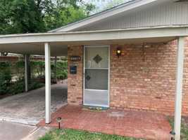 featured image of 725 Elmwood Dr
