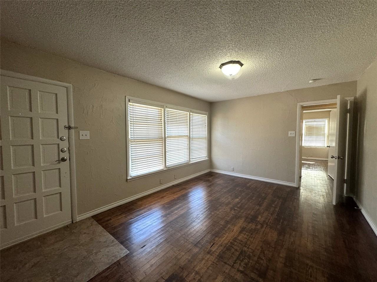 1408 N Ricketts St - Photo 3 of 15