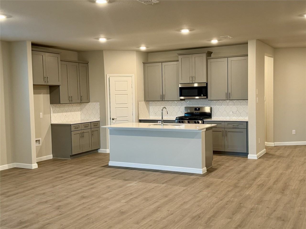 15129 Ram Rock Dr - Photo 2 of 22