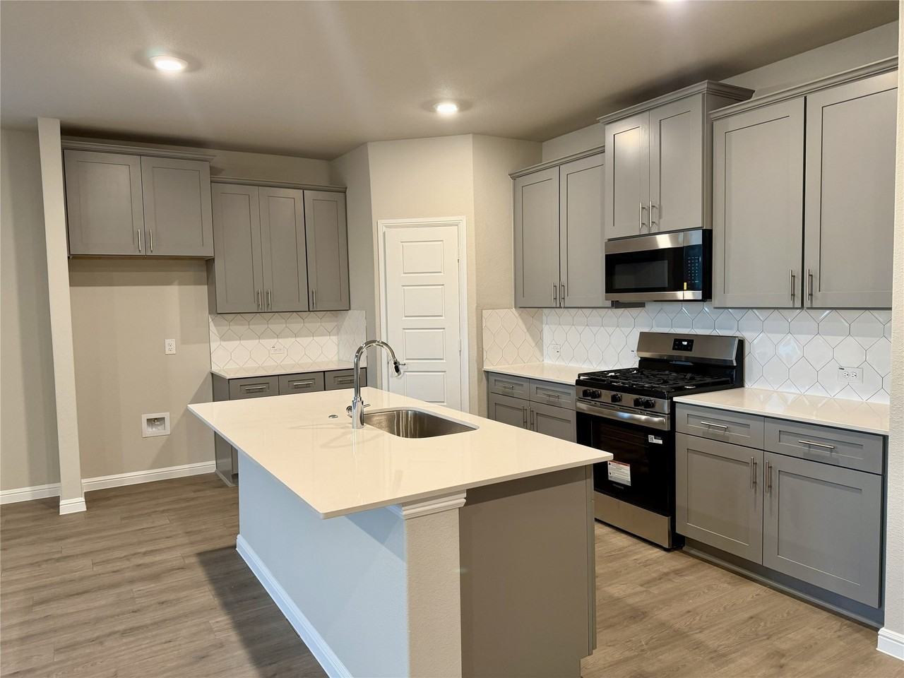 15129 Ram Rock Dr - Photo 4 of 22