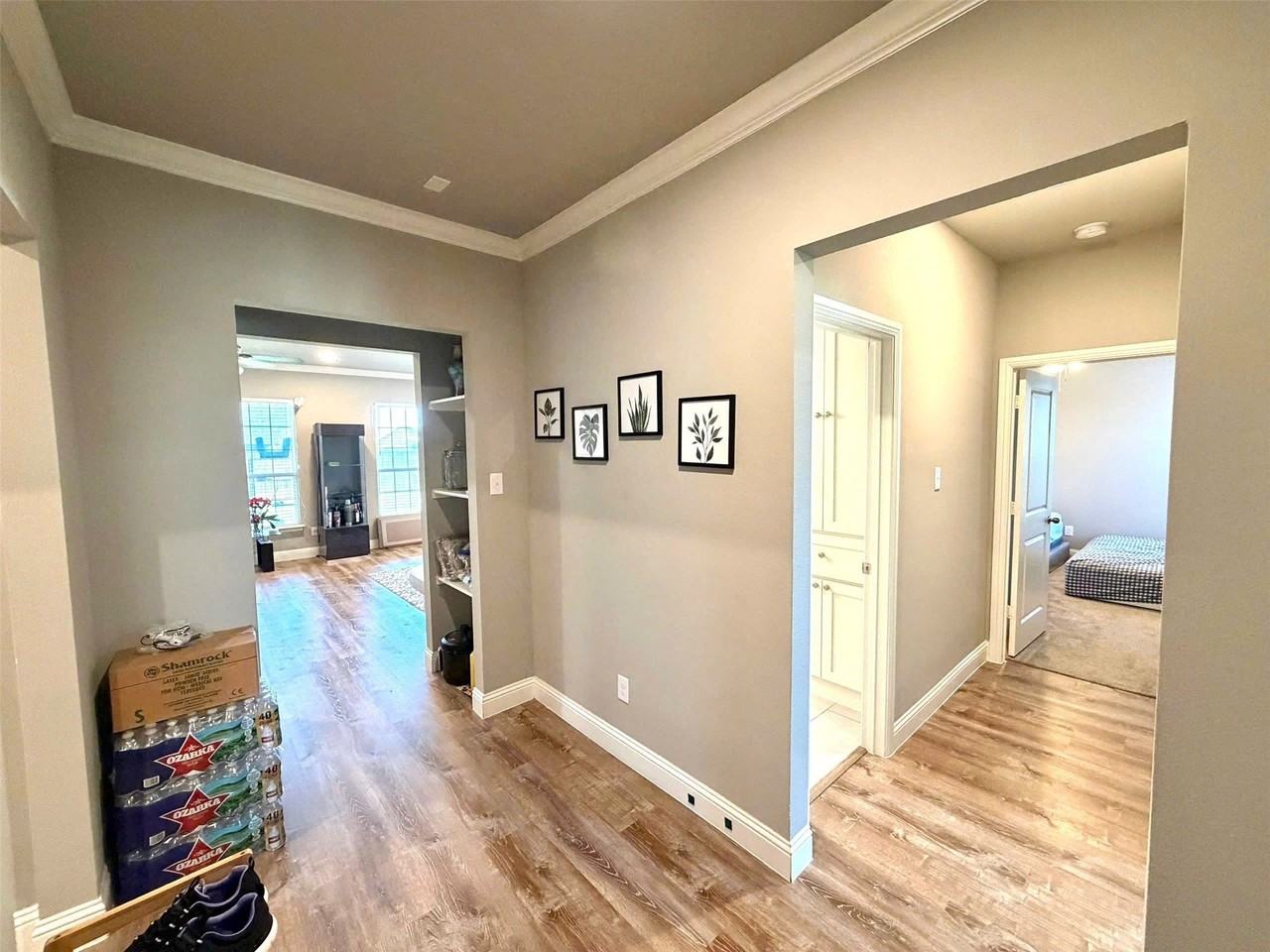 402 Coyote Creek Dr - Photo 2 of 17