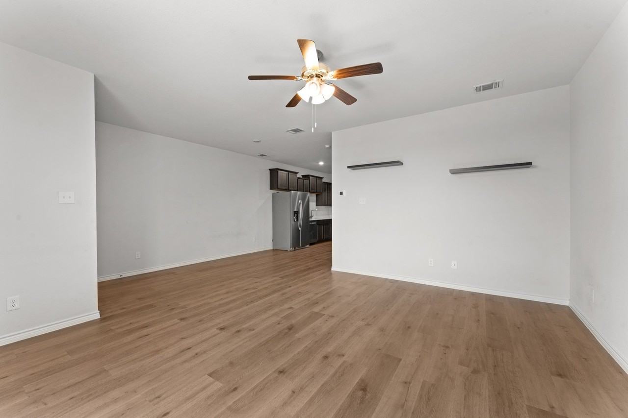 1937 Buffalo Hill Dr - Photo 2 of 19