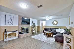 featured image of 2810 Arrowhead Dr